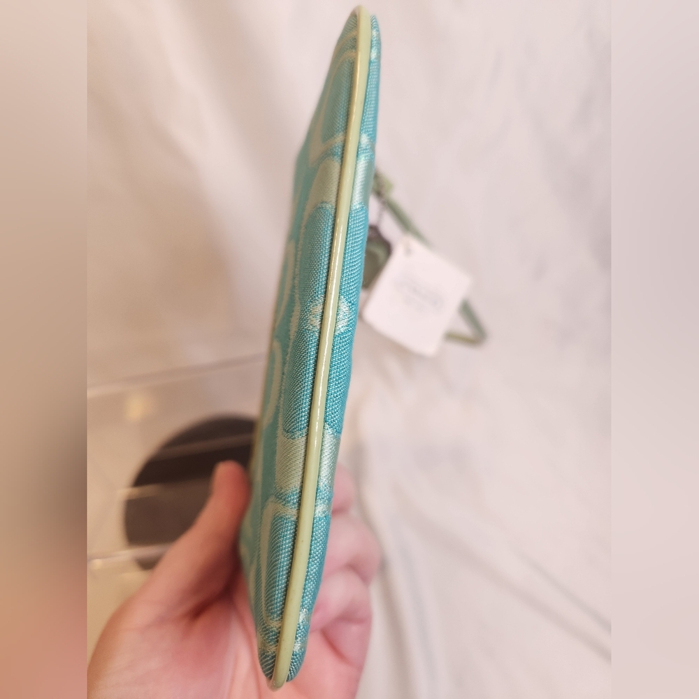 Coach Poppy Signature C Teal Wristlet Pouch - Picture 8 of 12